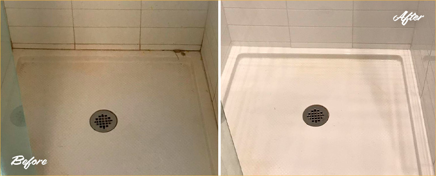 Tile and Grout Cleaners in Ridgefield Restore the Condition of This Shower